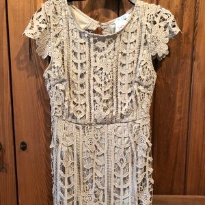 Gorgeous, grey lace dress! Perfect for wedding!